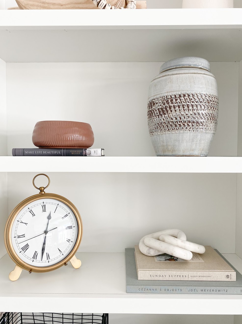 coffee table books, shelf styliing