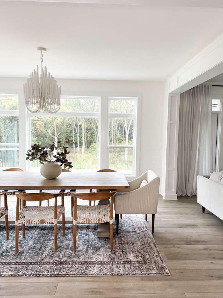 Fashion Winds— Dining Room