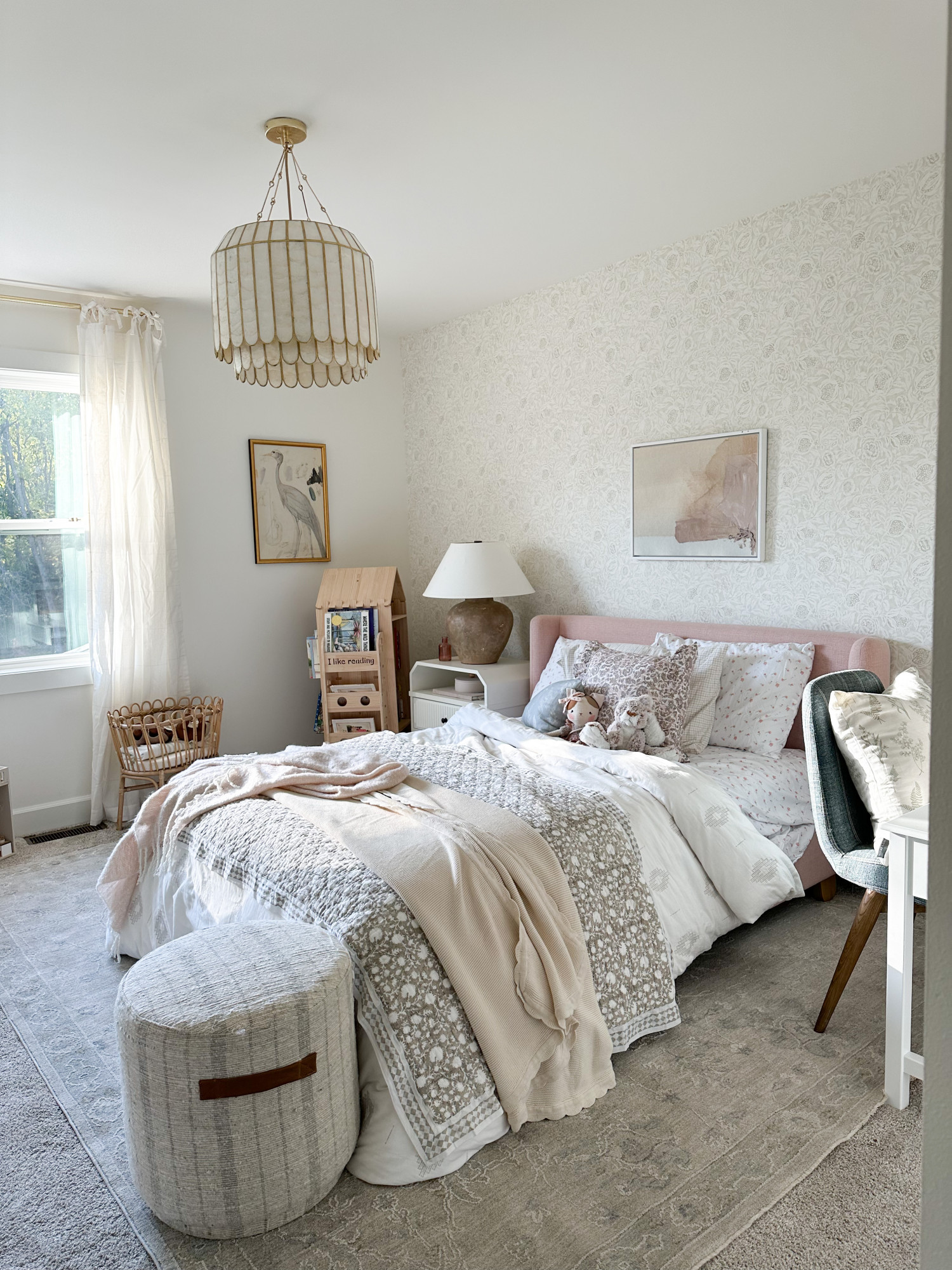 Fashion Winds | Little Girl's Bedroom
